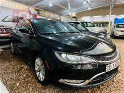 Chrysler 200